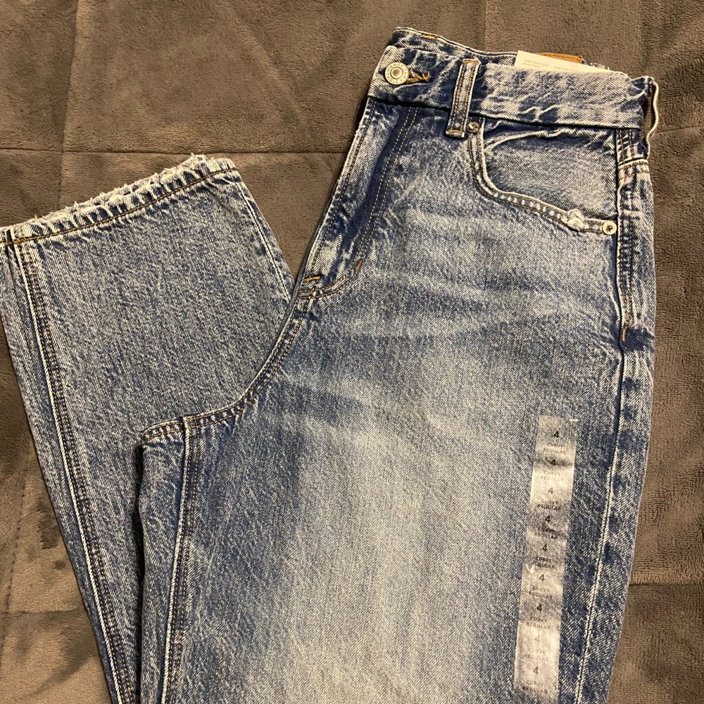 Mom Jeans